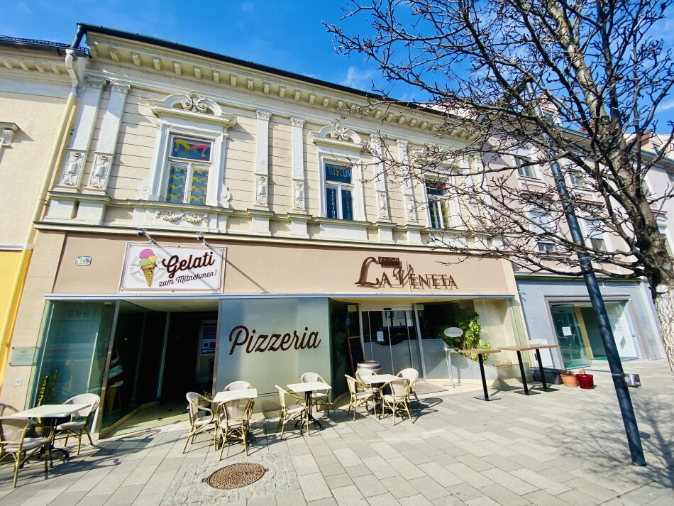 Historisches Stadthaus mit Charme & vermieteter Gastronomie in Bestlage