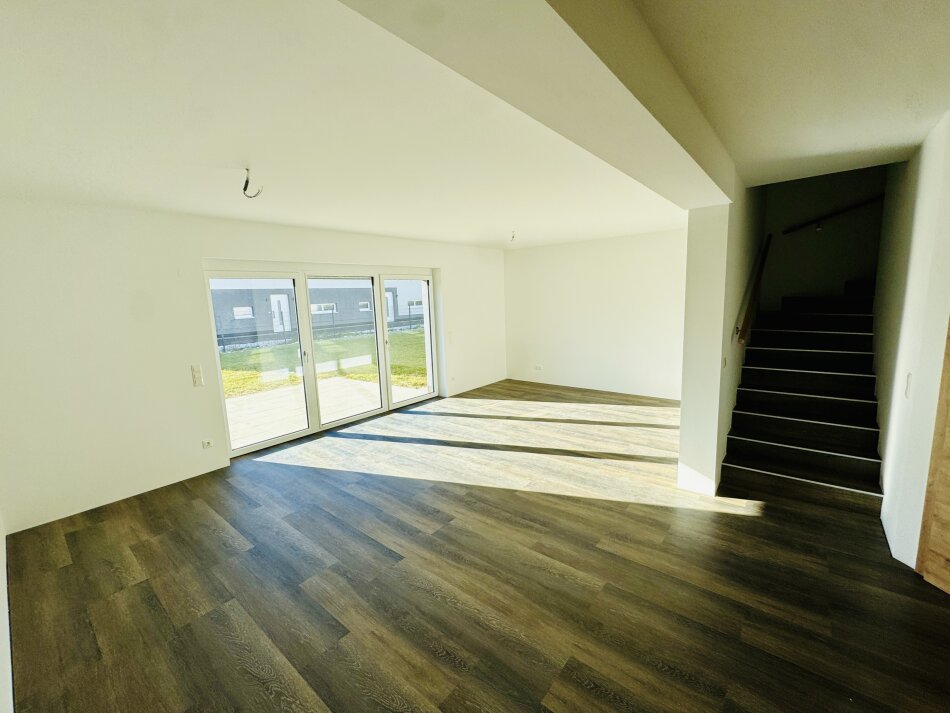 Knittelfeld - Landschach: Modernes Eck-Reihenhaus in familienfreundlicher Lage - Haus 1