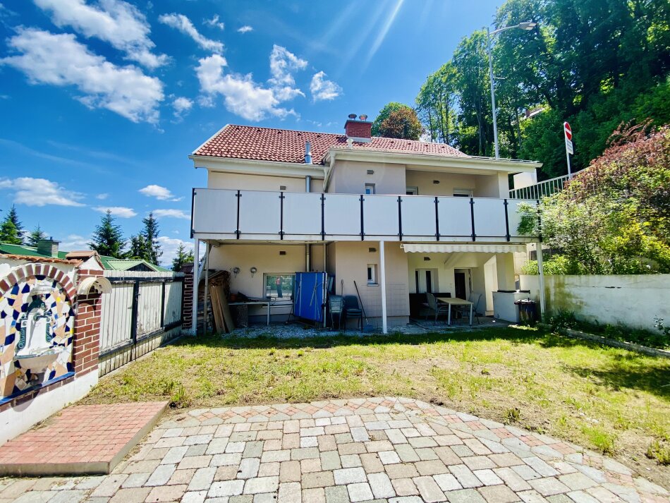 Judenburg Stadtrand: Klein, charmant, zentral – Ihr eigenes Haus ca 89 m2 NFL mit Garten und Pool