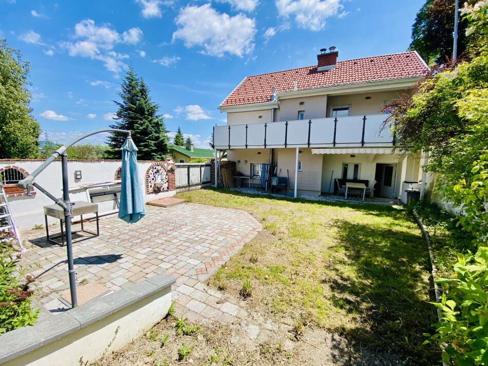 Judenburg Stadtrand: charmantes Wohnhaus mit Garten, Pool und liebevollen Detailsa