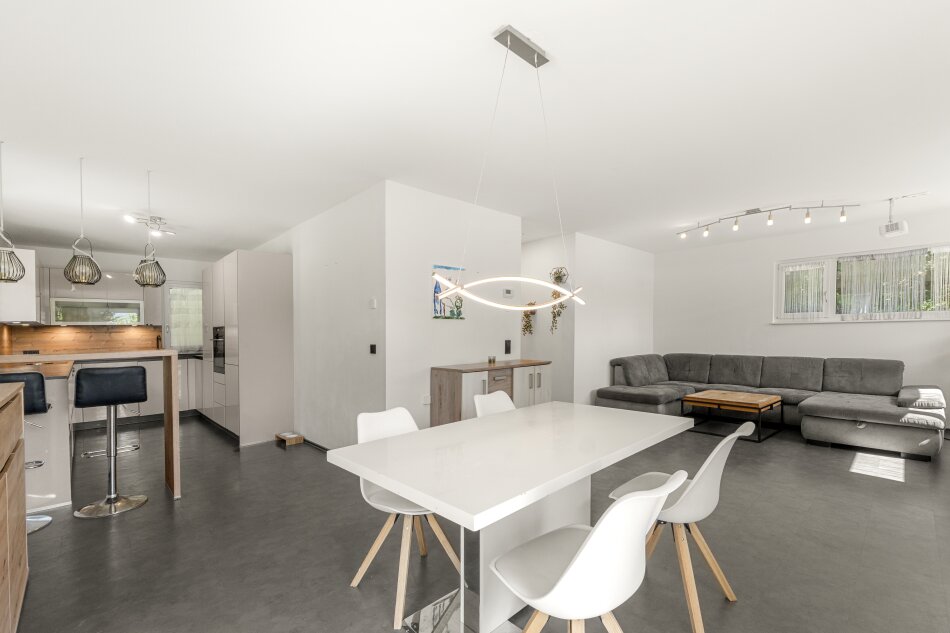 Trofaiach: Modernes Einfamilienhaus mit 4 Zimmer, 2 Bäder und großzügigem Grundstück