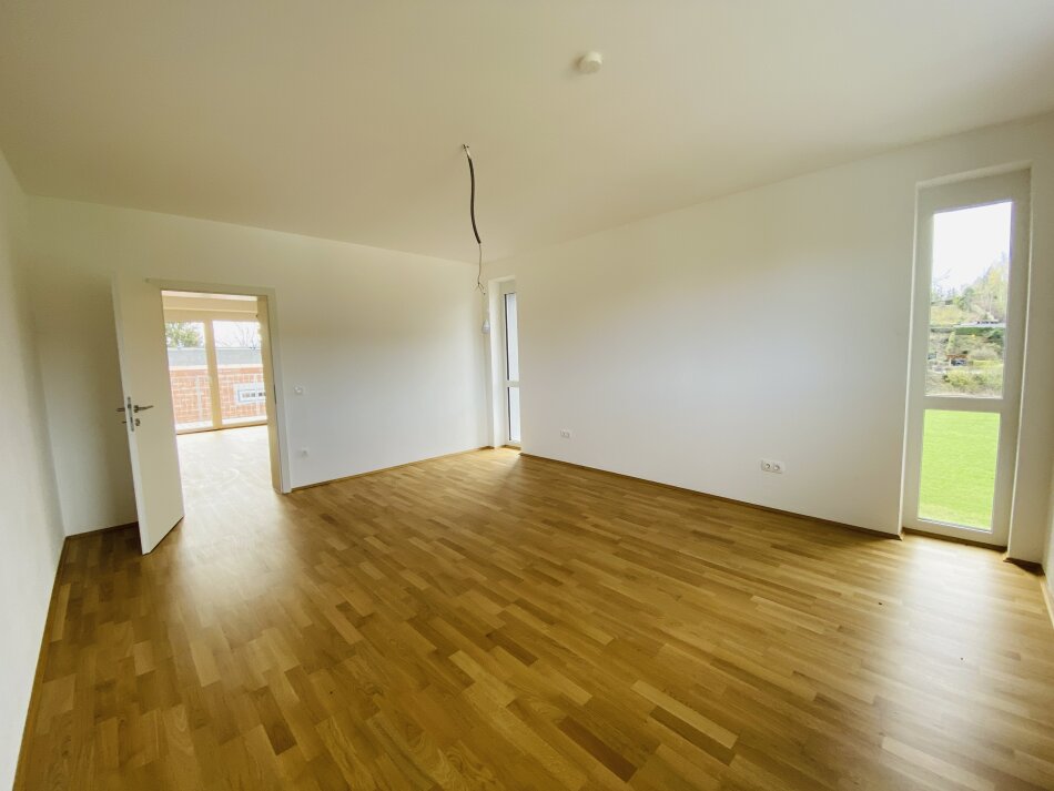 Top 6 - Fohnsdorf: exklusive Mietwohnung mit ca 82 m2 - Erstbezug nach Sanierung inkl Balkon im 2. Stock
