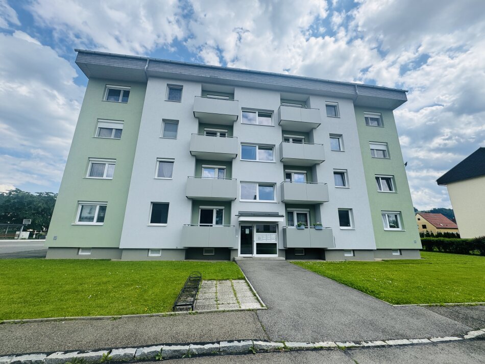 Foto - Apfelberg: großzügige 3-Zimmer-Wohnung ca 79 m2 mit zwei Balkone und Garage