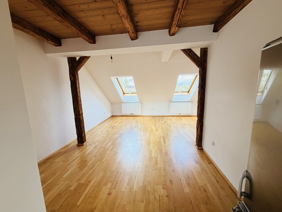 Foto - Moderne 2-Zi-DG-Wohnung 100m² mit Loggia in 8020 Graz zu mieten