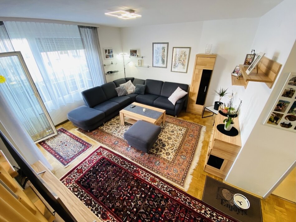 Foto - Zeltweg: Top-gepflegte 4 Zimmer-Eigentumswohnung mit Balkon & Tiefgarage in ruhiger Lage