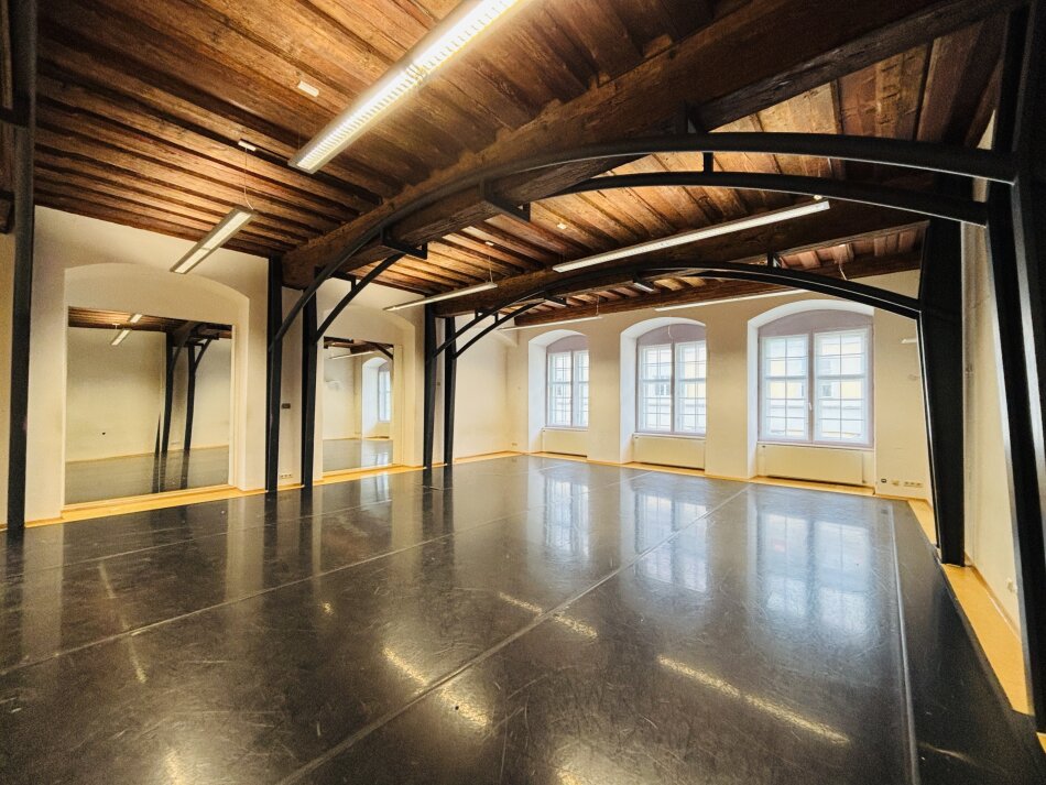 Historischer Raum aus 1620 mit 4,16 m Höhe – vielseitig nutzbar