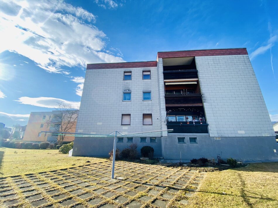 Apfelberg: 3-Zimmer-Wohnung mit Loggia: jetzt nach eigenem Geschmack fertigstellen