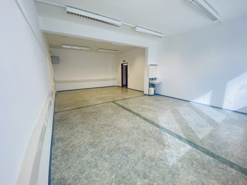 Knittelfeld: vielseitige Bürofläche -Ideal für Praxis, Beratung oder Schulung – 206 m2 in zentraler Lage