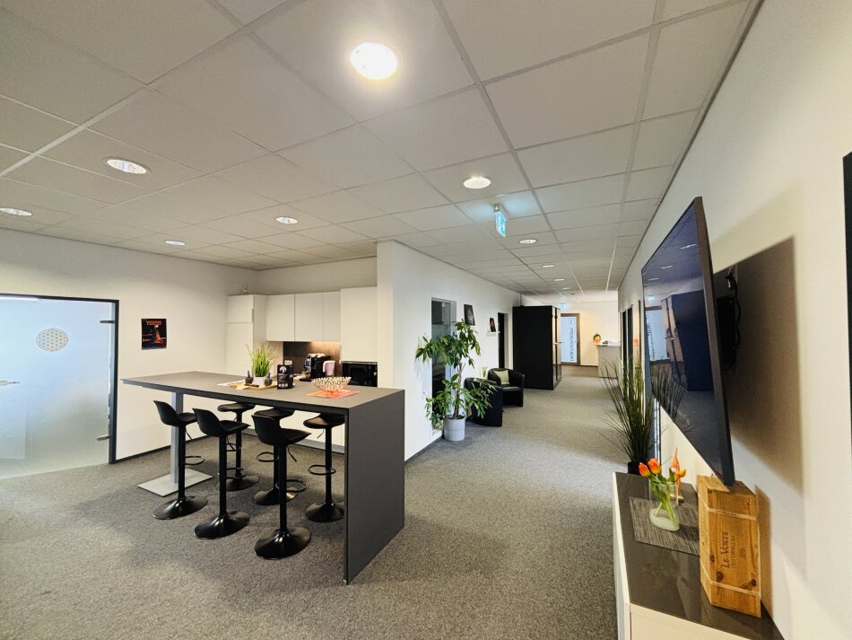 Foto - Exklusive, voll ausgestattete Büro- oder Praxisfläche | 204 m² | Empfang | Besprechungsräume | Tiefgarage | Seiersberg