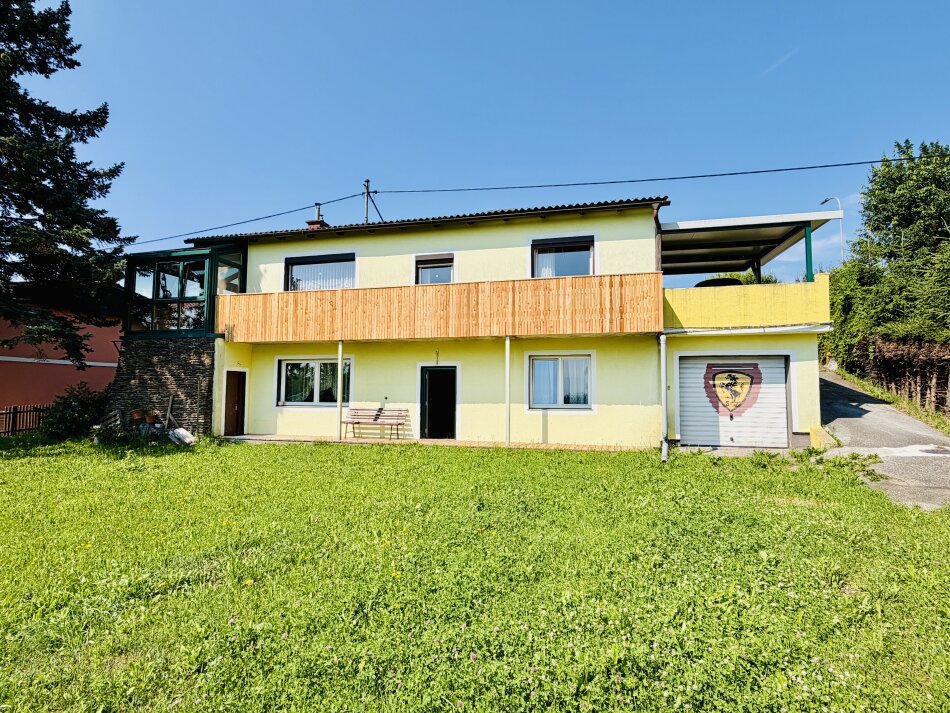 Fohnsdorf: Einfamilienhaus mit Wintergarten, Carport, Garage und großzügigem Grundstück