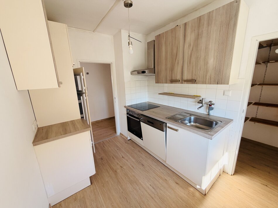 Helle 3-Zimmer Wohnung mit 2 Balkonen & Stellplatz in 8020 Graz – Top Lage!